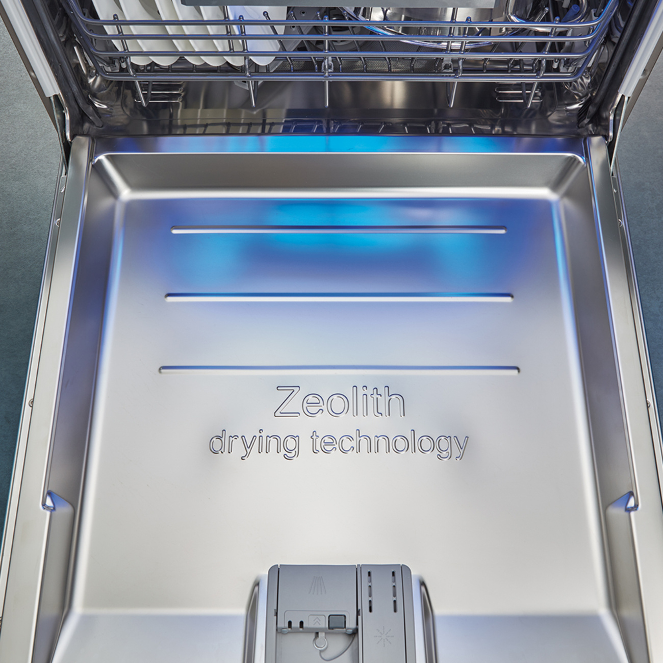 Zeolith Trocknen – Für glänzende Spülergebnisse bei Zaremba Elektro GmbH & Co.KG in Trautskirchen